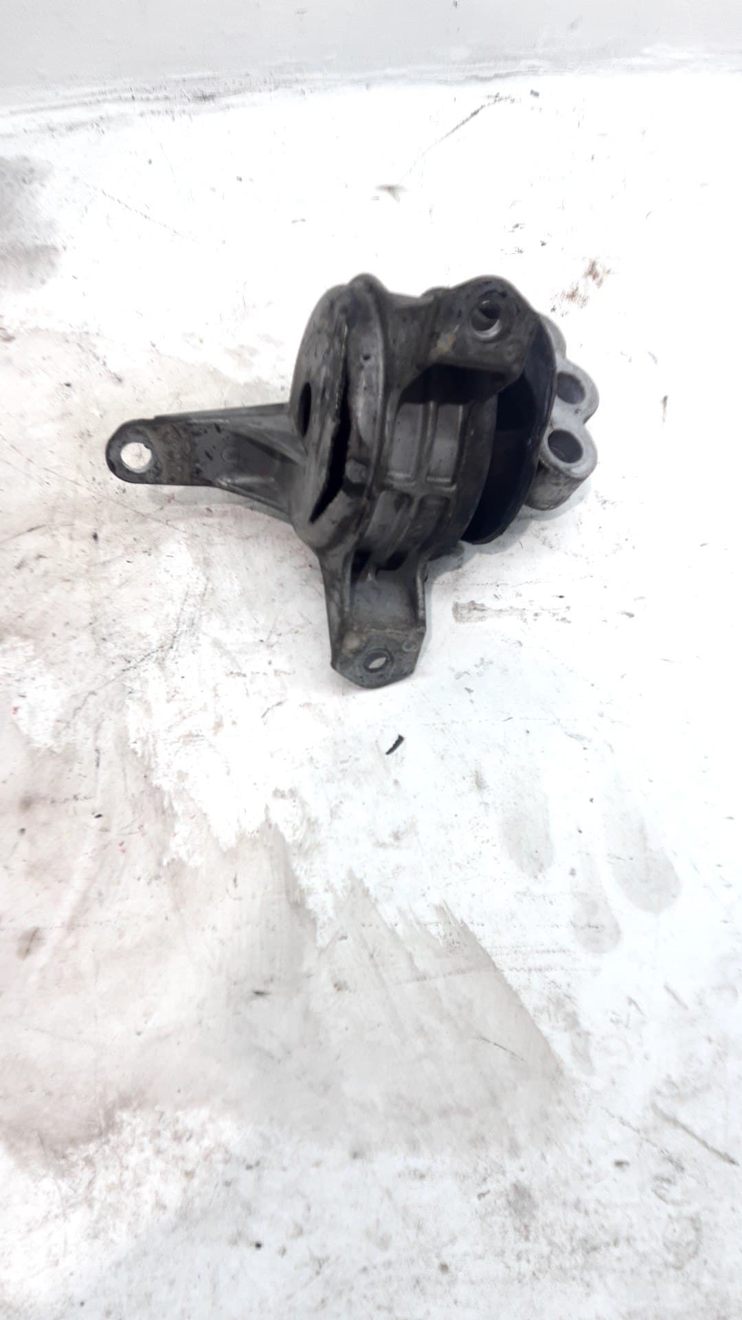 Soporte motor OPEL ZAFIRA B 3