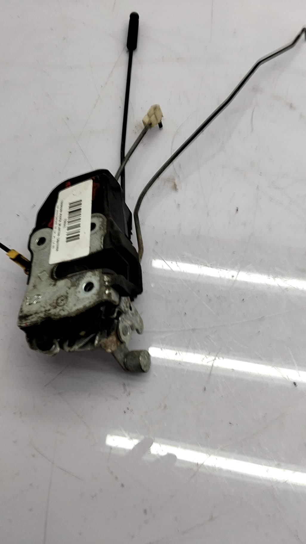 Cerradura puerta delantera izquierda JEEP GRAND CHEROKEE III (WH, WK) 4