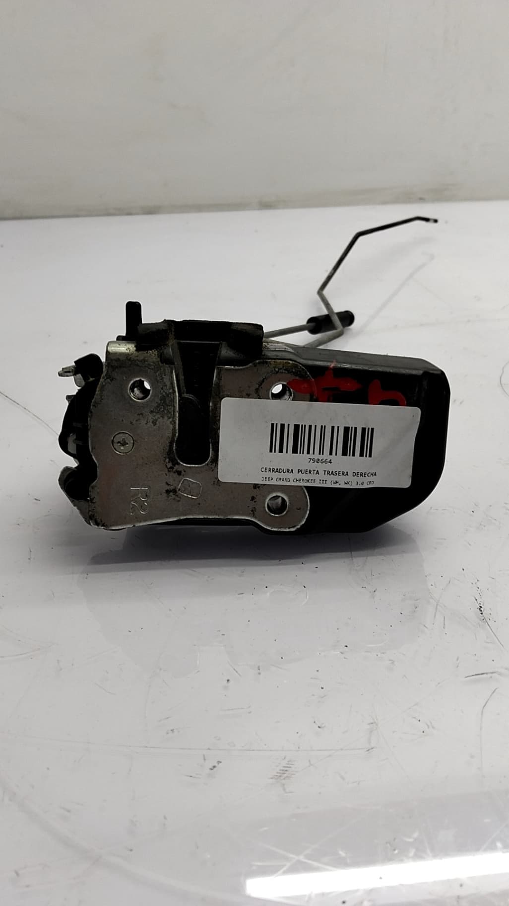 Cerradura puerta trasera derecha JEEP GRAND CHEROKEE III (WH, WK)