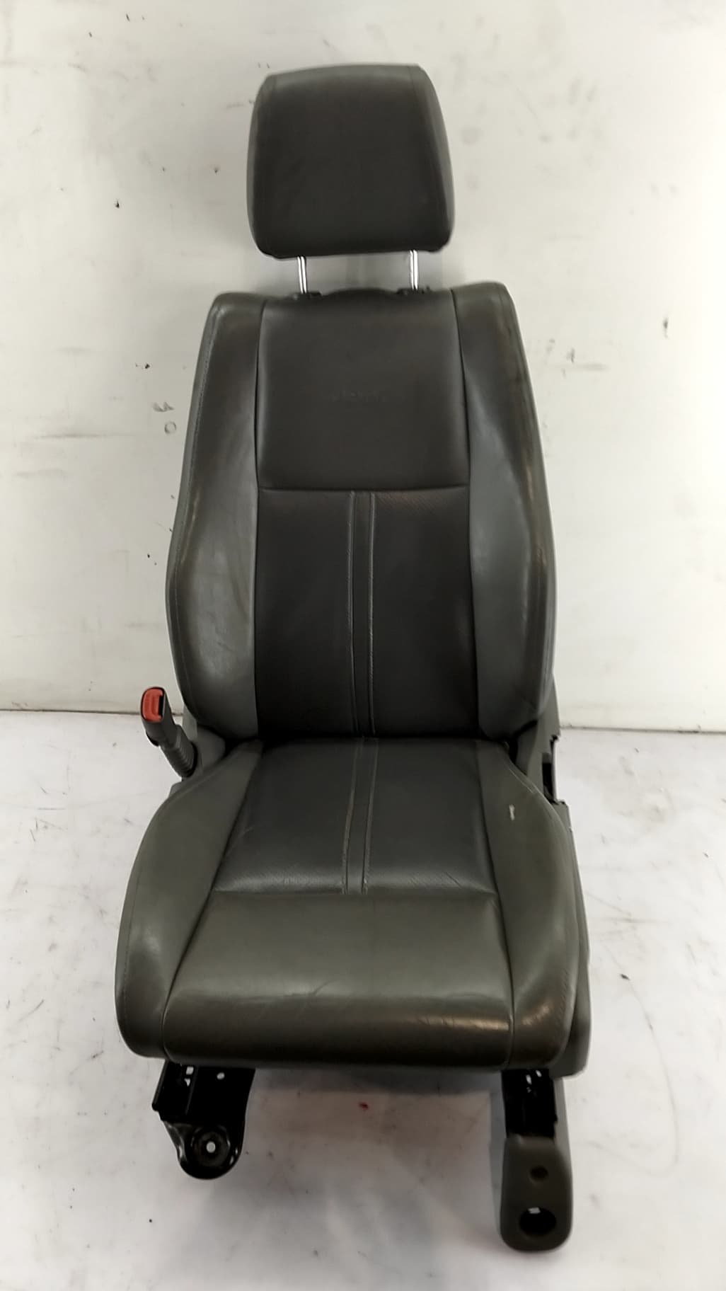 Asiento delantero izquierdo JEEP GRAND CHEROKEE III (WH, WK)