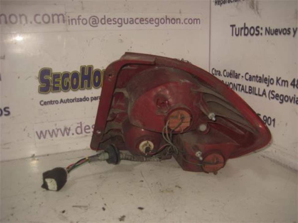 Piloto trasero izquierdo HYUNDAI GETZ (TB) 2