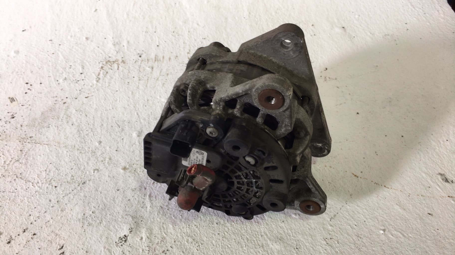 Alternador DACIA DOKKER 2