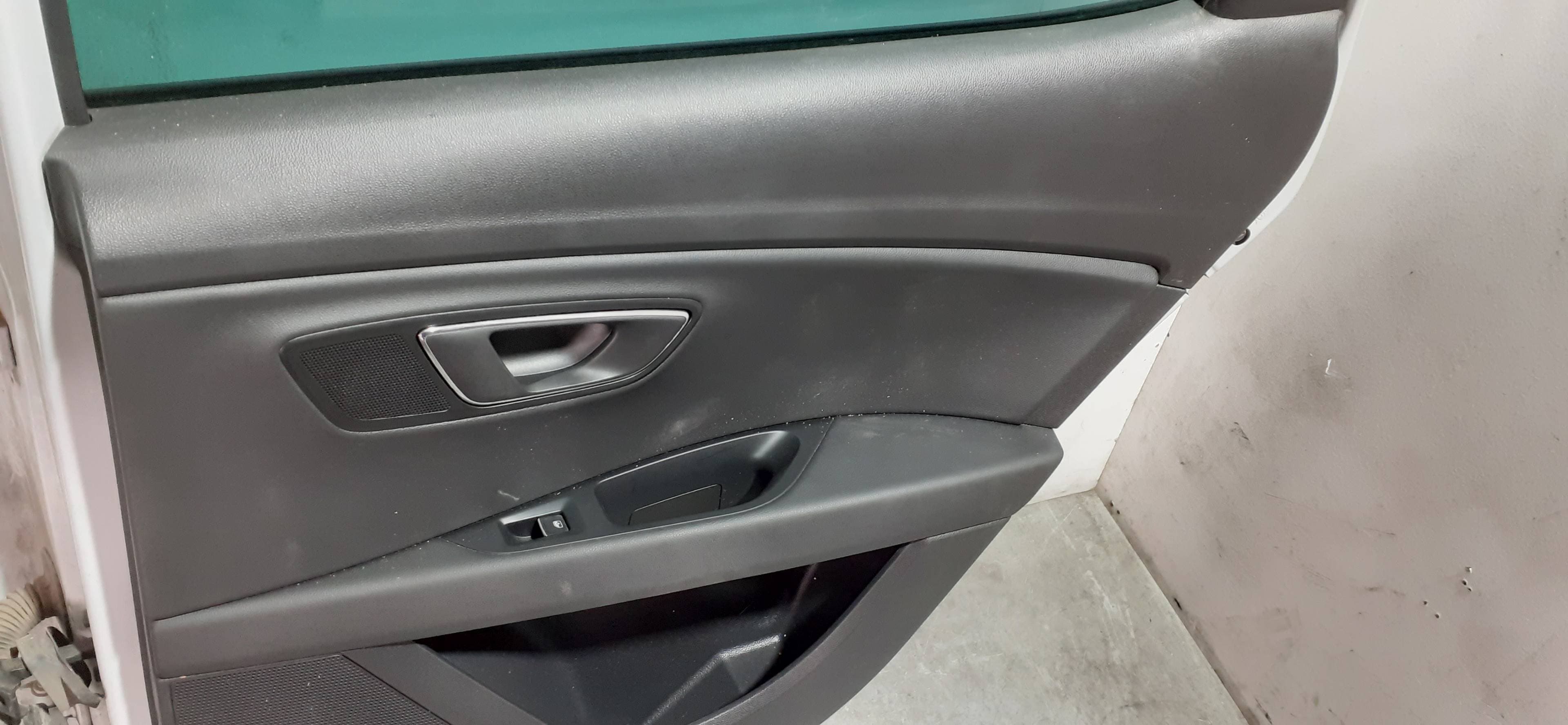 Elevalunas trasero derecho SEAT LEON (5F1)