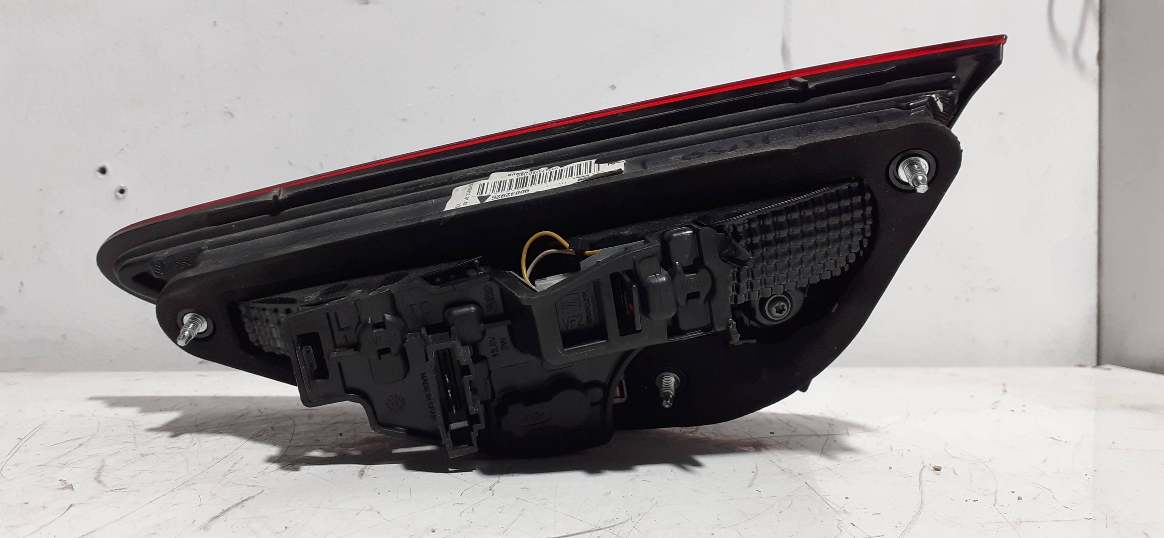 Piloto trasero izquierdo interior SEAT LEON (5F1) 3