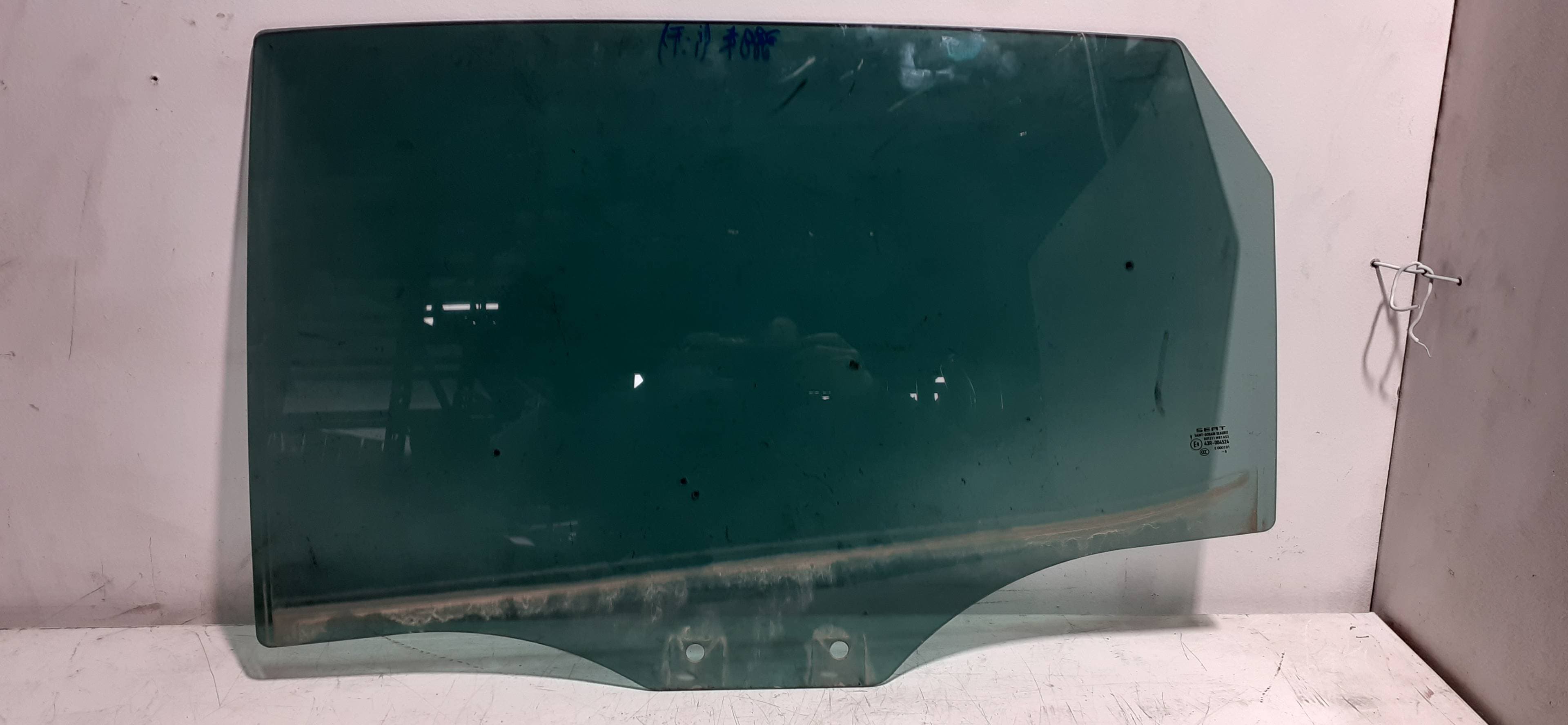 Luna trasera izquierda SEAT LEON (5F1)