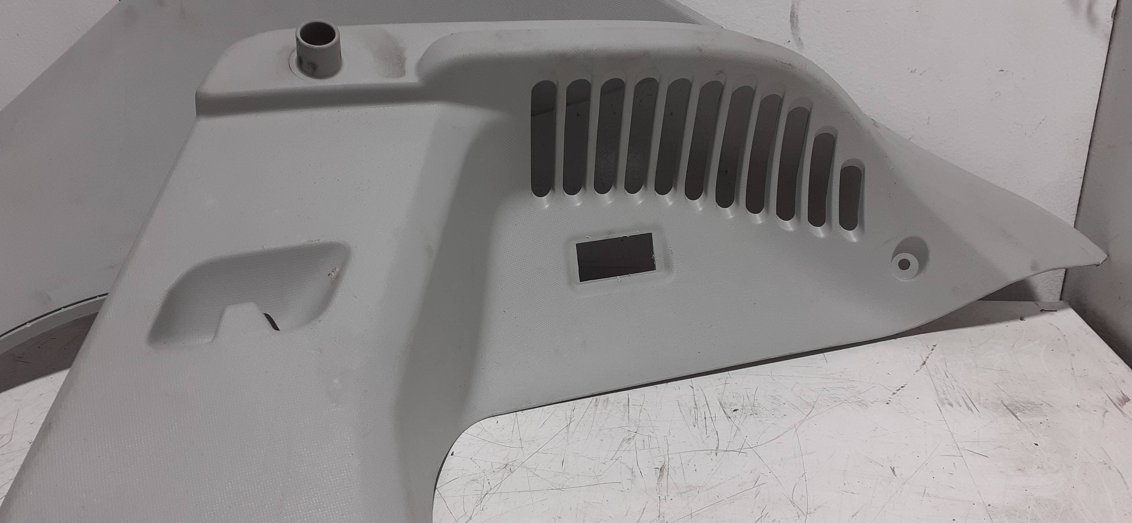 Plastico SEAT LEON (5F1) 3