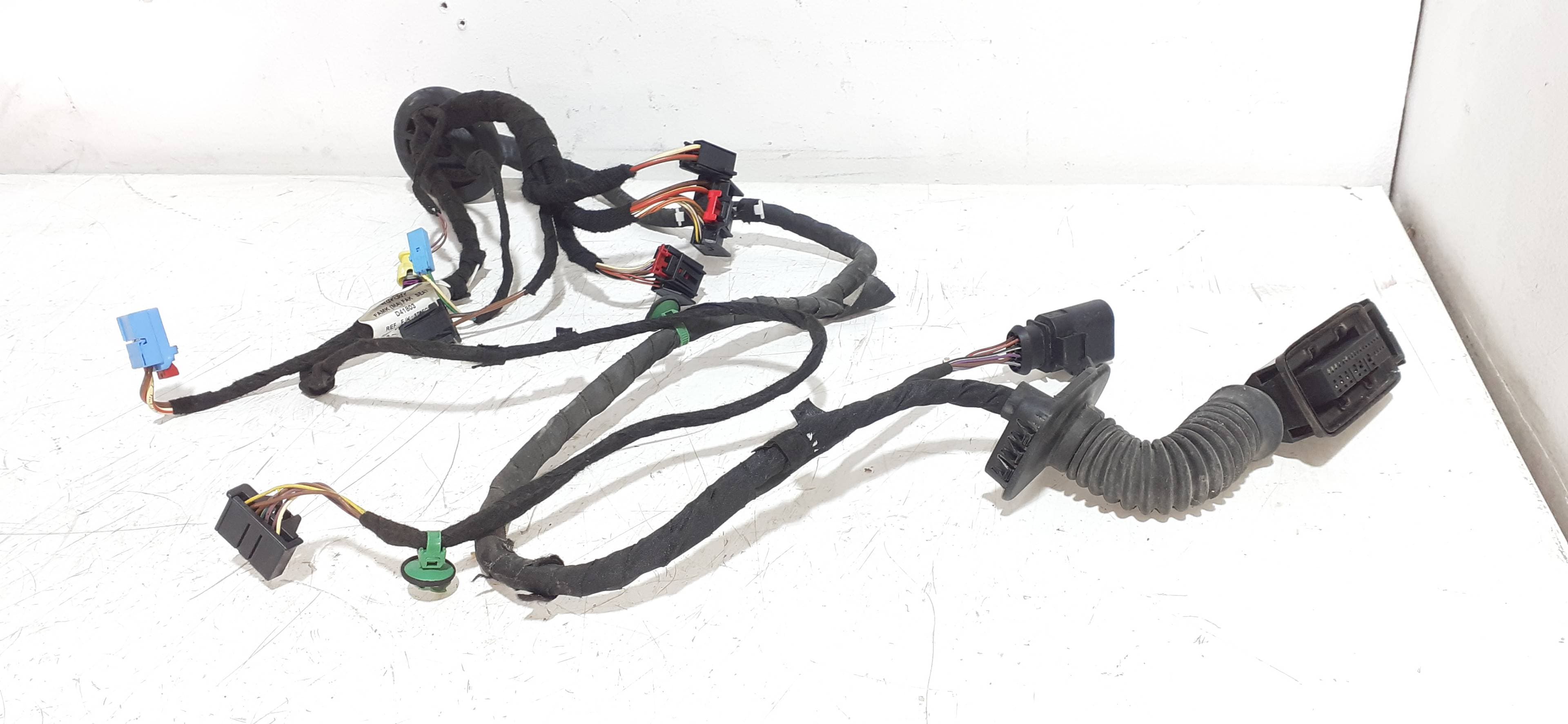 Cerradura puerta delantera izquierda SEAT LEON (5F1) 3