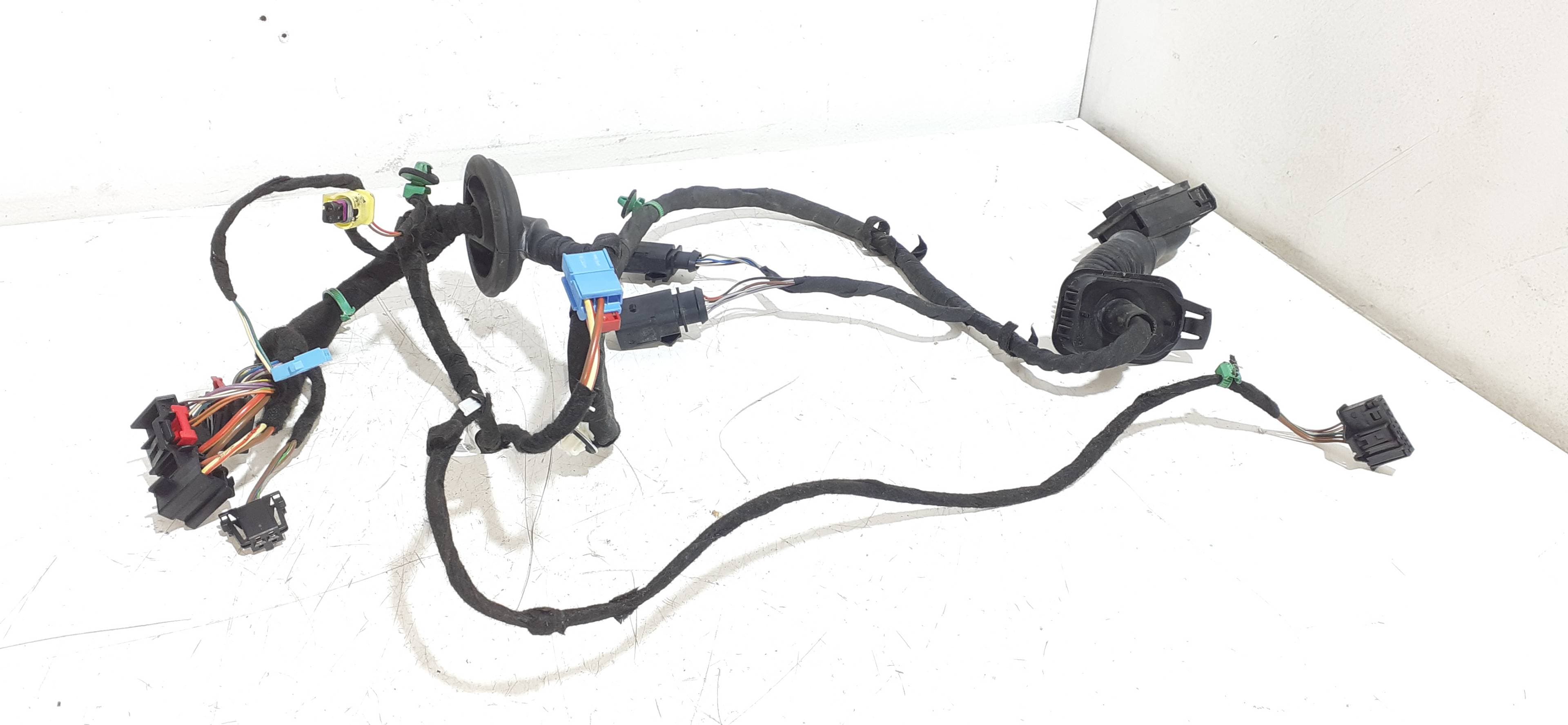Cerradura puerta delantera derecha SEAT LEON (5F1)
