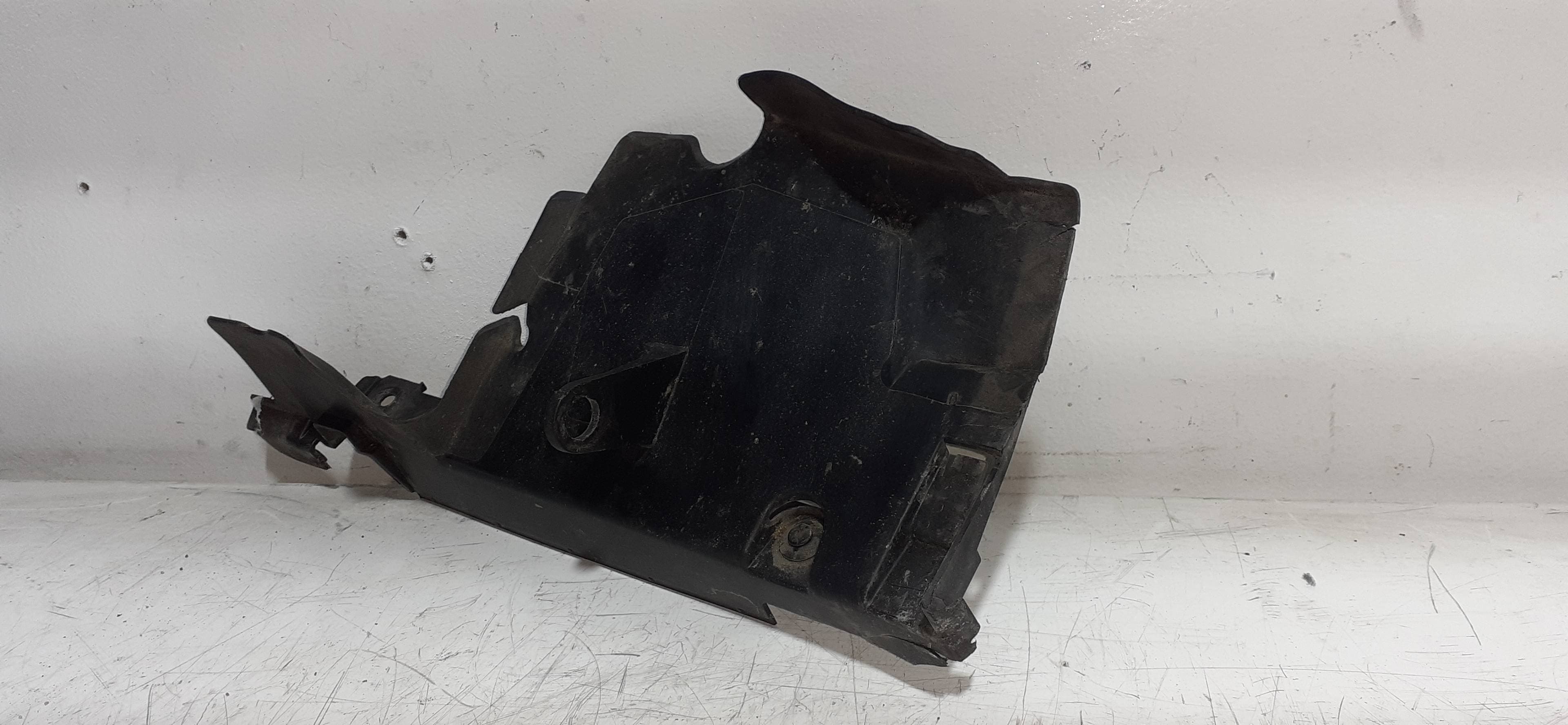 Plastico SEAT LEON (5F1) 3