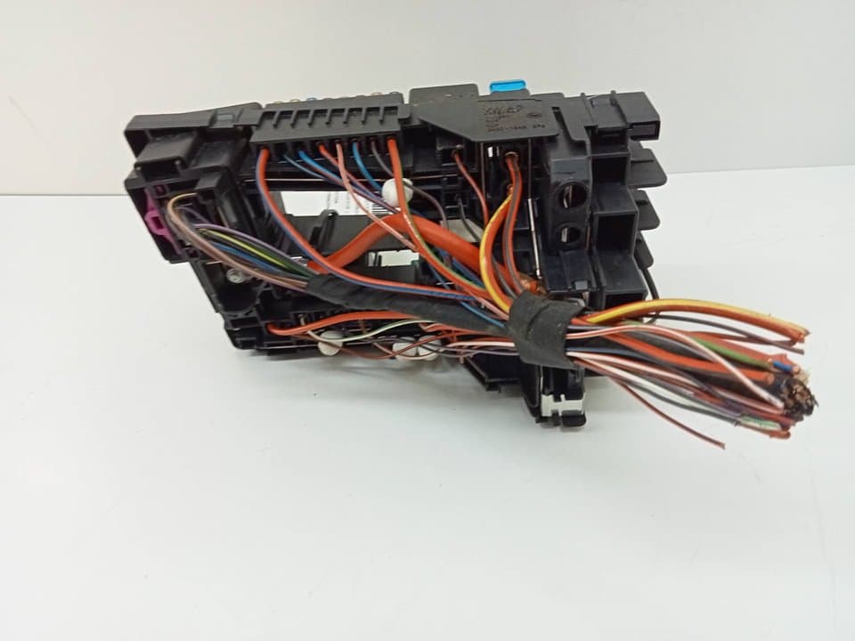 Caja reles / fusibles SEAT LEON (5F1) 3