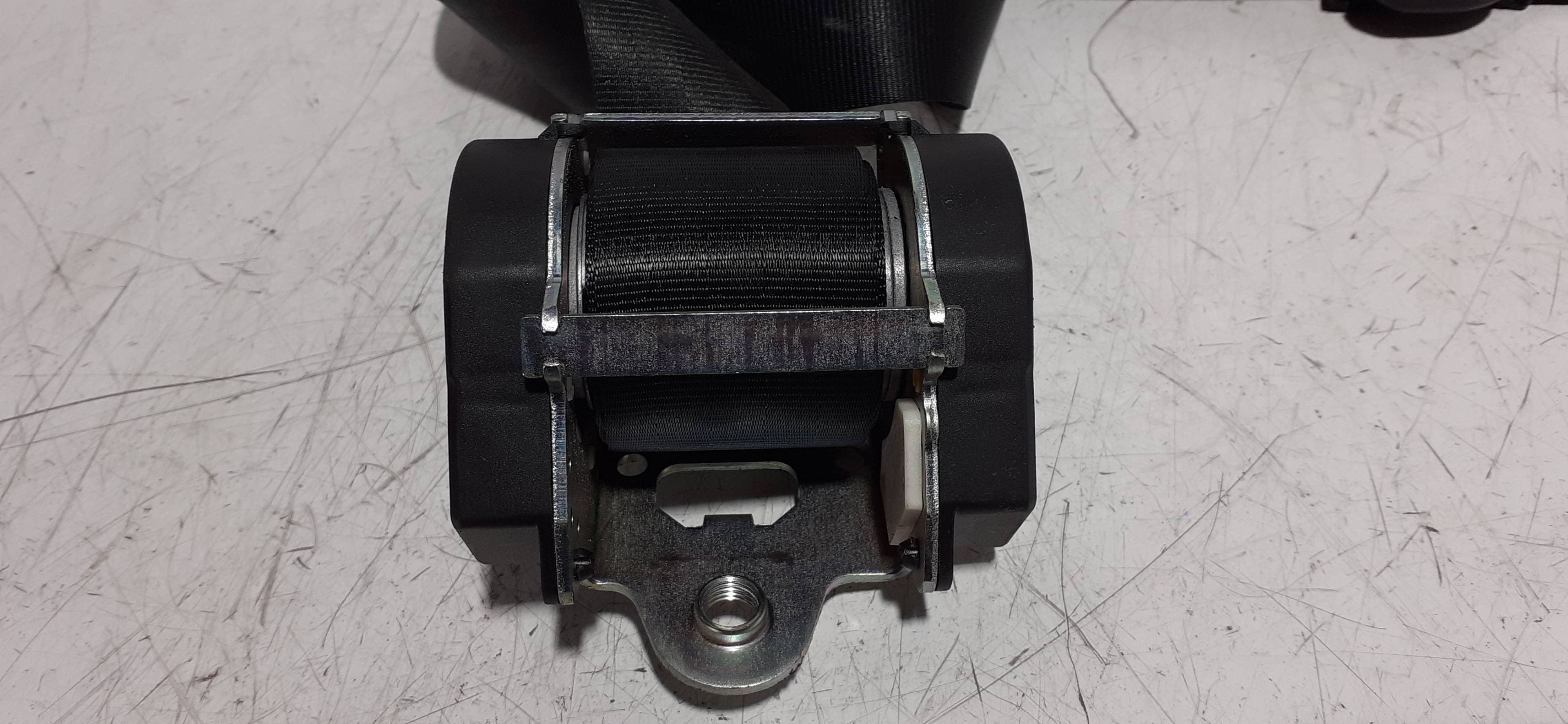 Cinturon seguridad trasero izquierdo SEAT LEON (5F1) 2