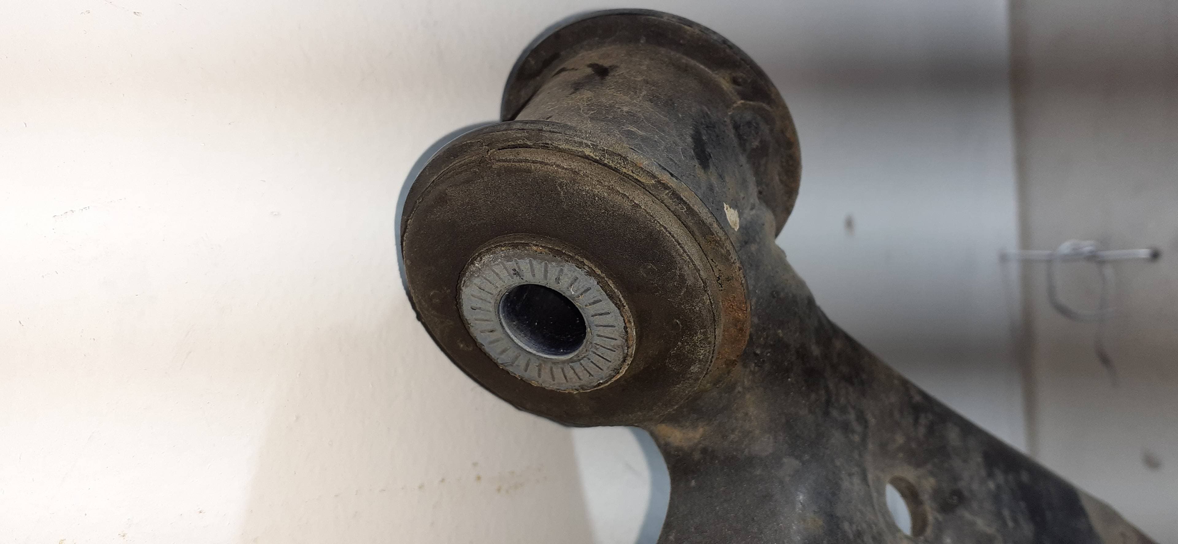 Brazo suspension inferior delantero derecho SEAT LEON (5F1) 5