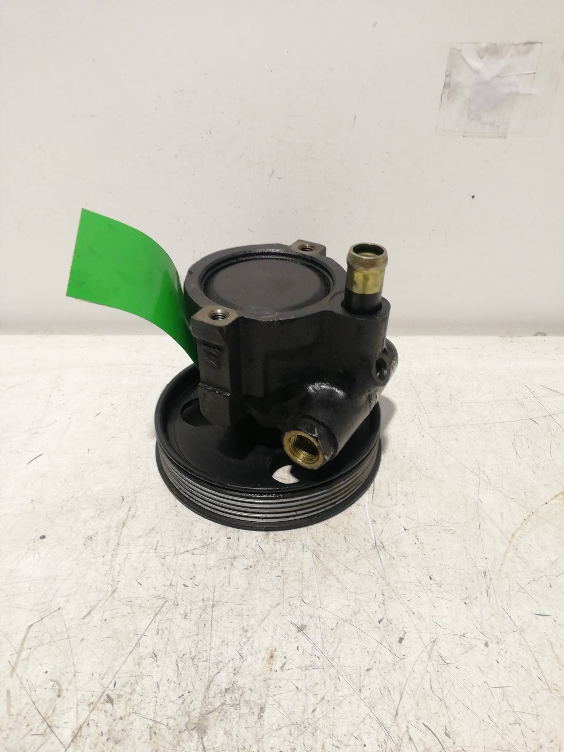 Bomba direccion RENAULT KANGOO 4