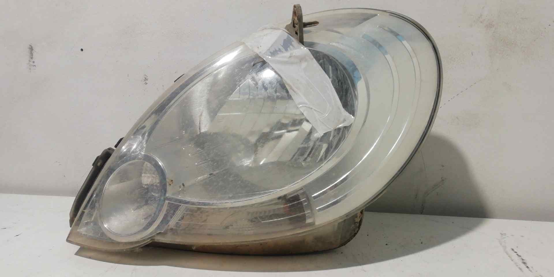 Faro izquierdo RENAULT KANGOO 4
