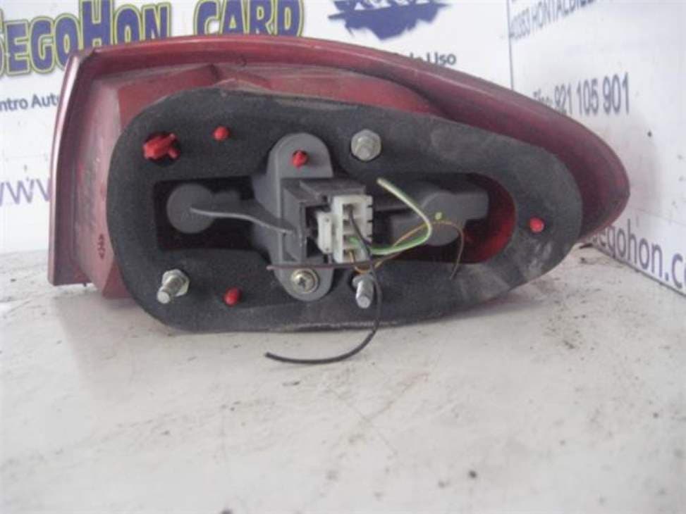 Piloto trasero izquierdo ALFA ROMEO 147 (190)