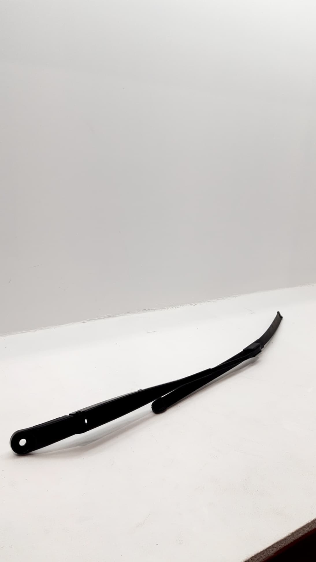 Brazo limpia delantero izquierdo HONDA JAZZ (GR) 2