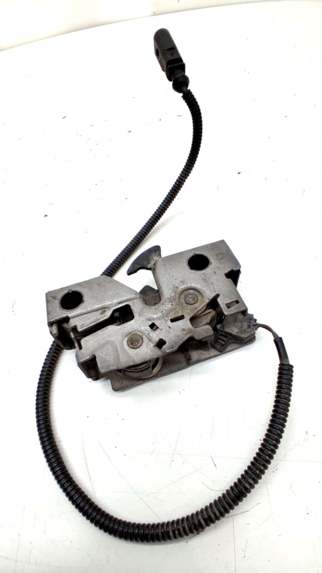 Cerradura capot VOLKSWAGEN CADDY