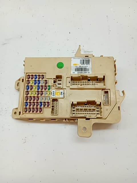 Caja reles / fusibles HYUNDAI I30 (GD)