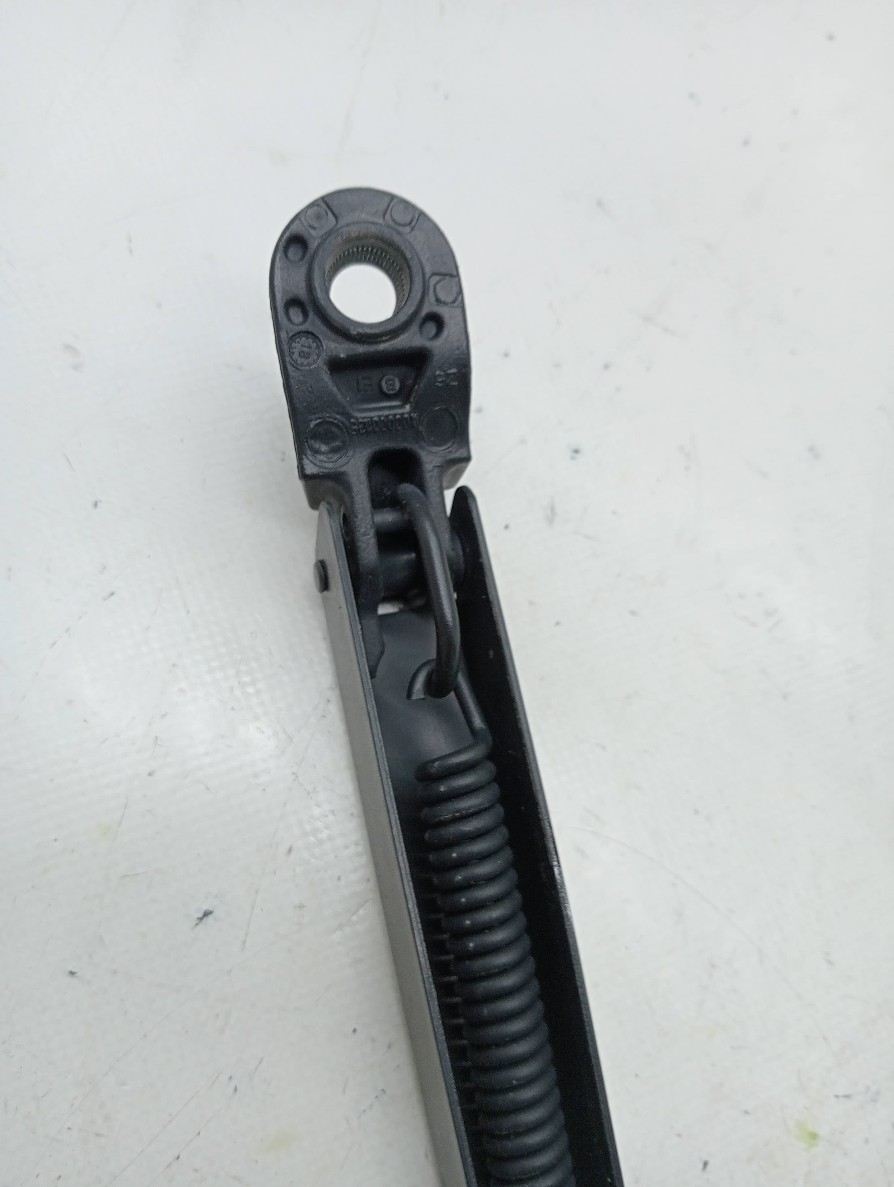 Brazo limpia delantero derecho CITROEN C-ELYSÉE 3