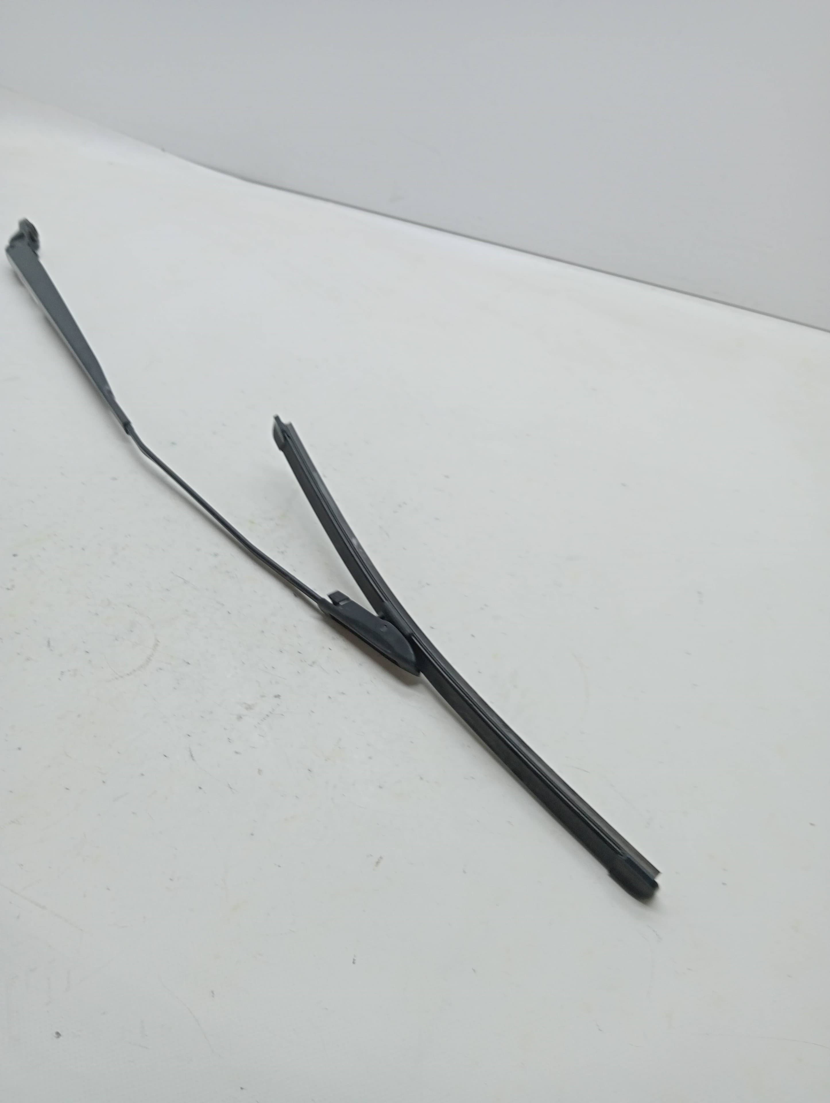 Brazo limpia delantero derecho CITROEN C-ELYSÉE 2