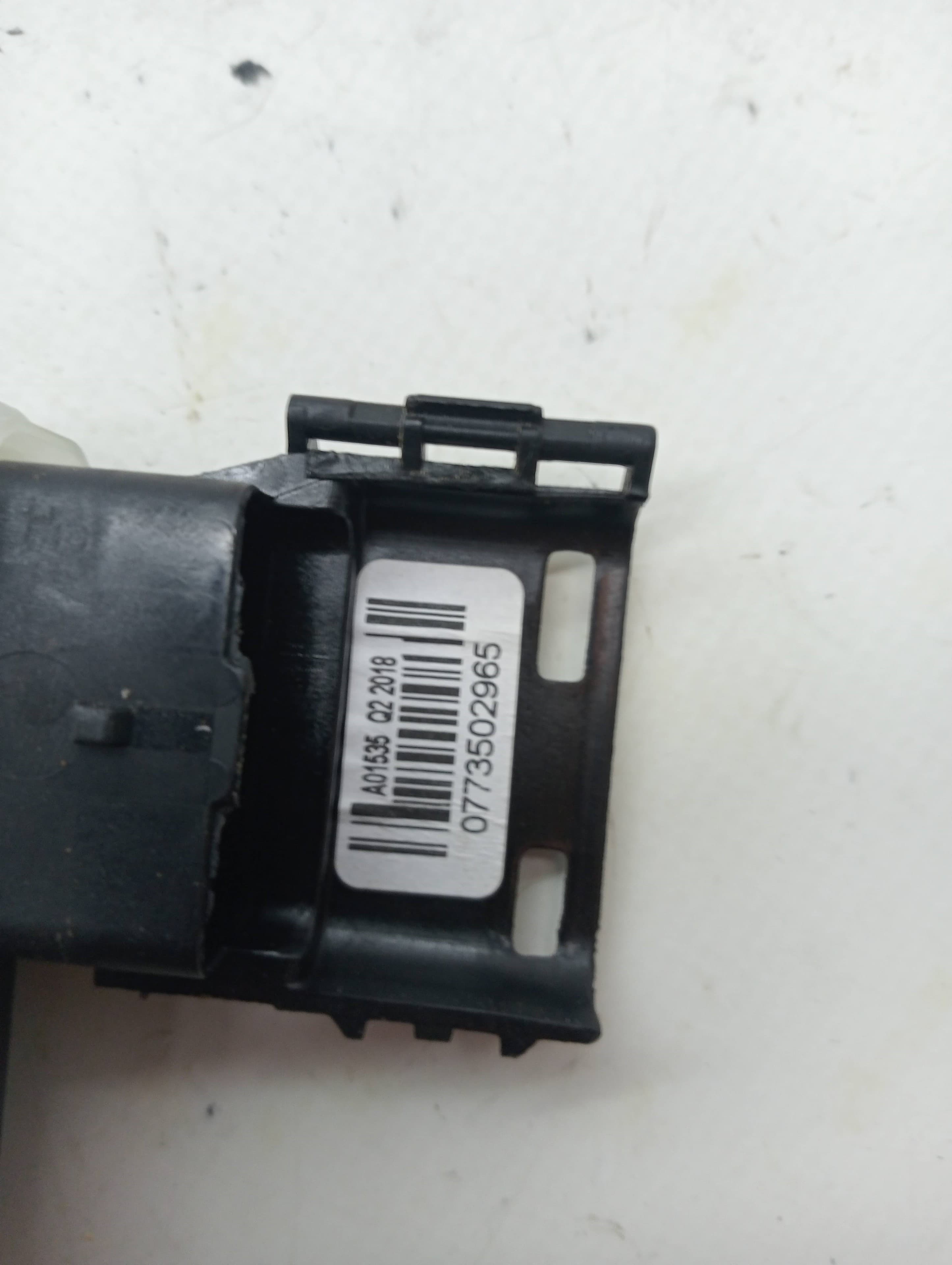 Cerradura puerta delantera derecha CITROEN C-ELYSÉE 3