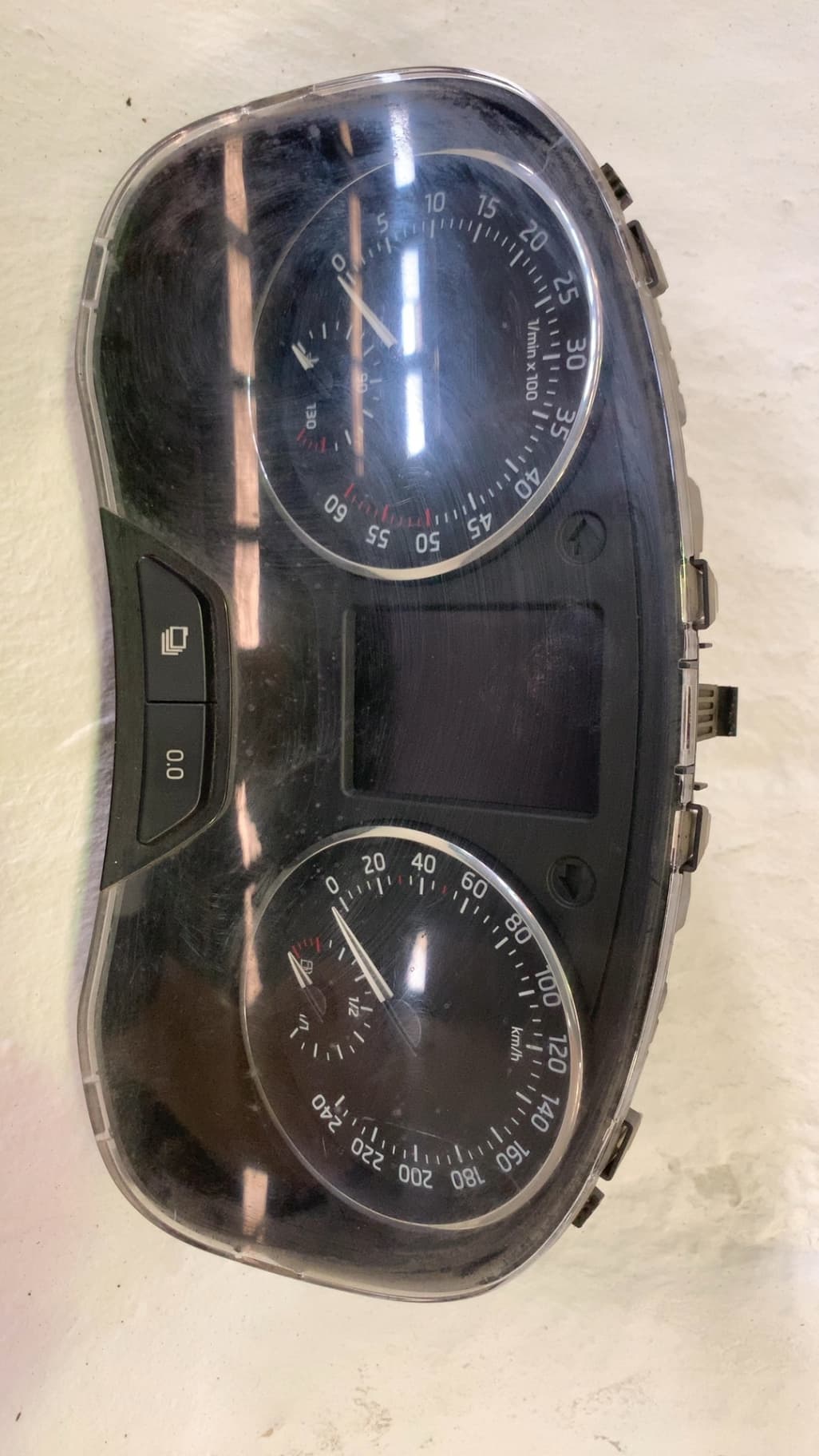 Cuadro instrumentos SKODA RAPID