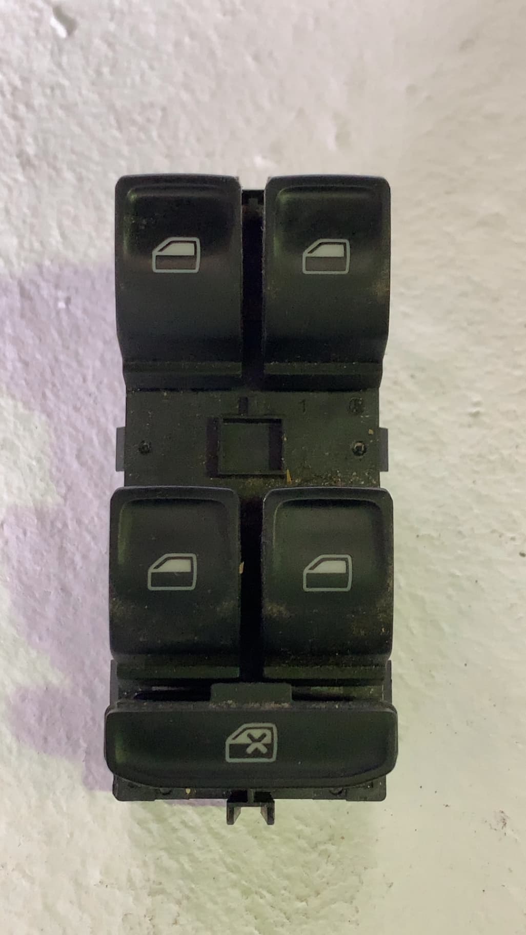 Mando elevalunas delantero izquierdo SKODA RAPID