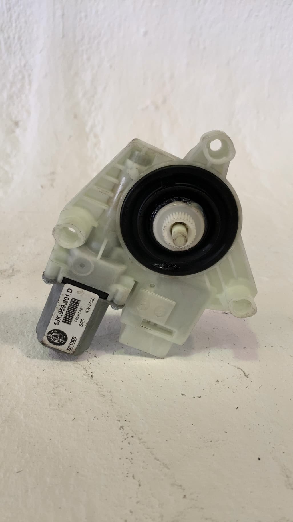 Motor elevalunas delantero izquierdo SKODA RAPID