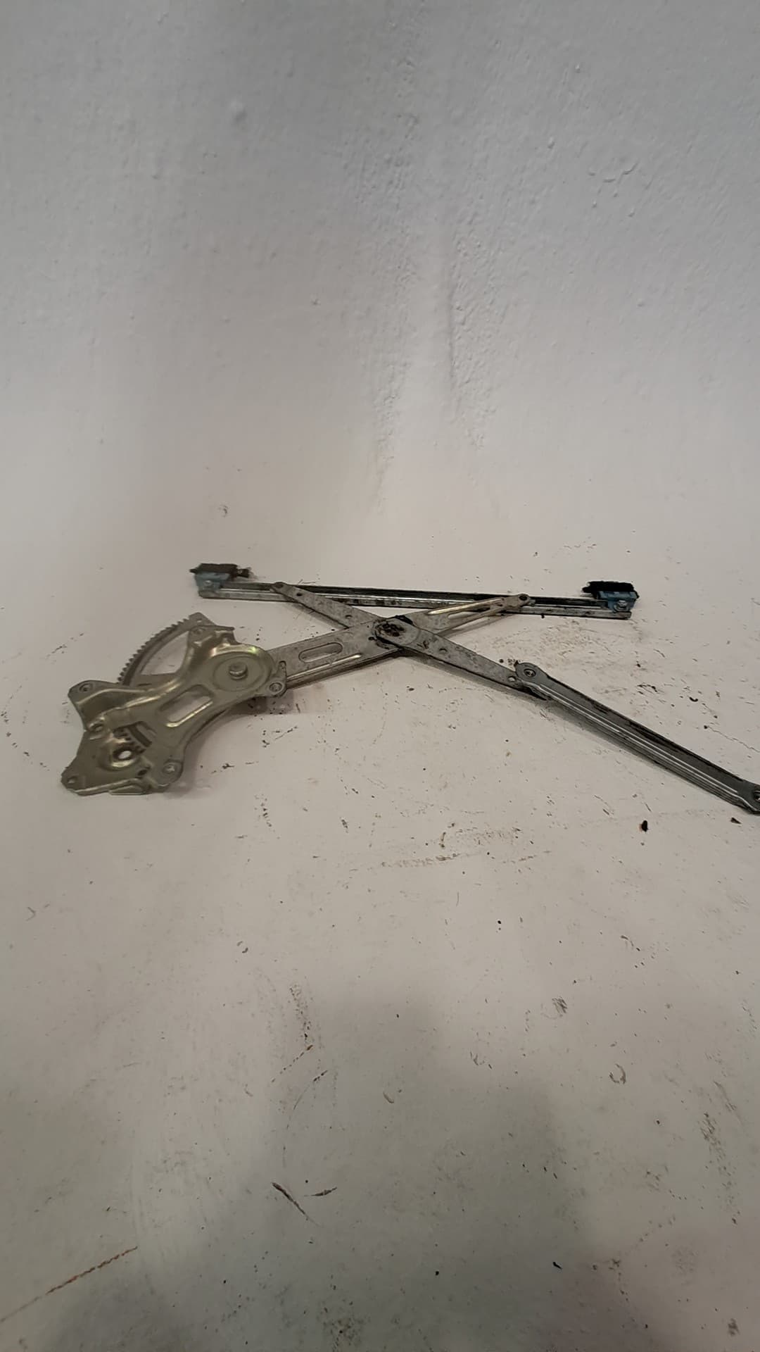 Elevalunas delantero derecho LEXUS IS