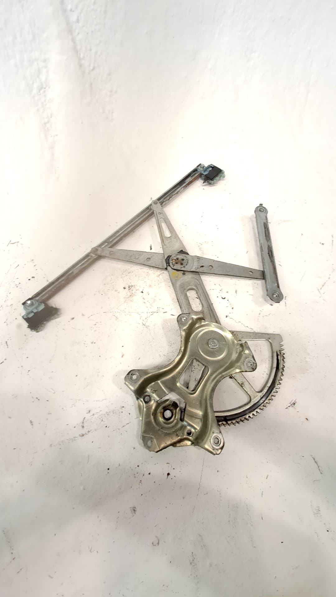 Elevalunas delantero izquierdo LEXUS IS
