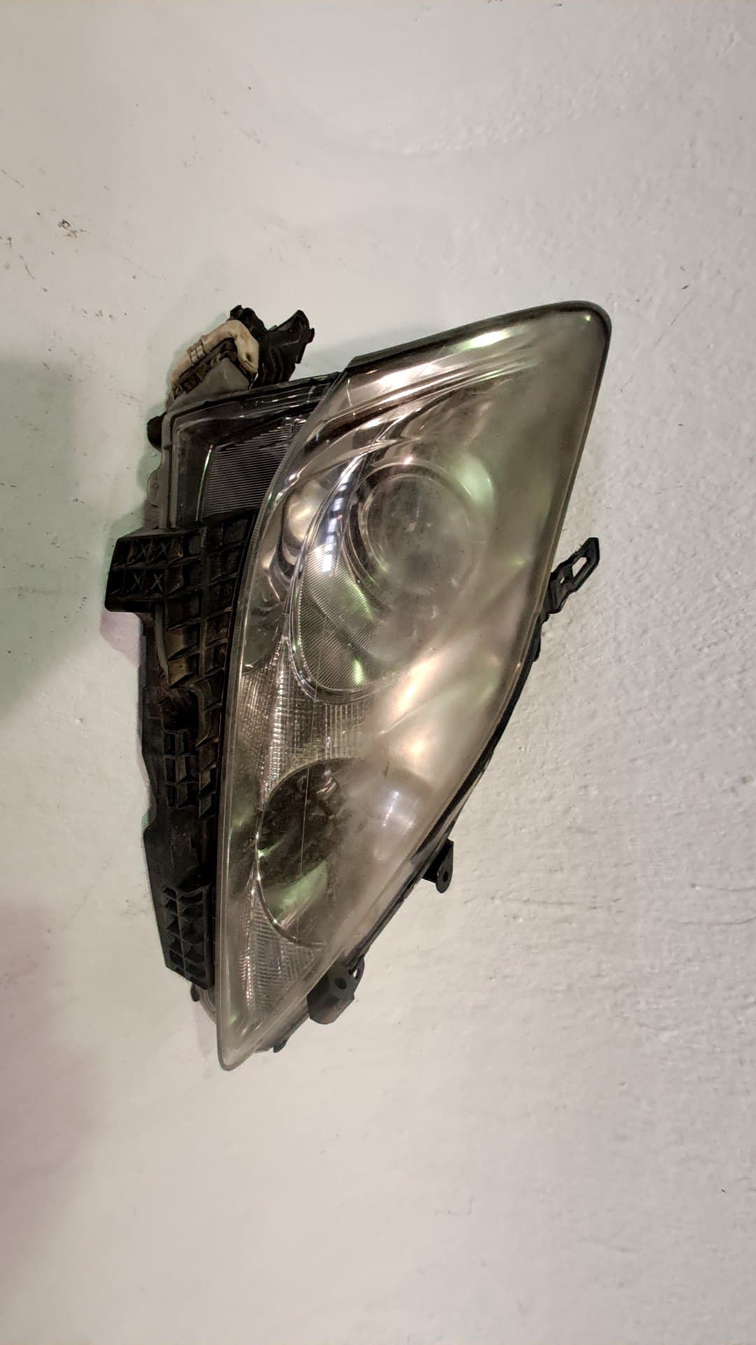 Faro derecho LEXUS IS