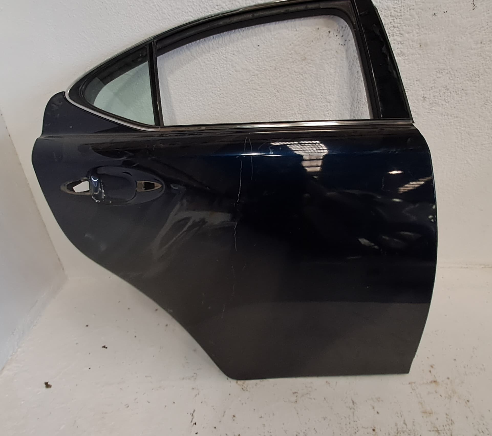 Puerta trasera derecha LEXUS IS