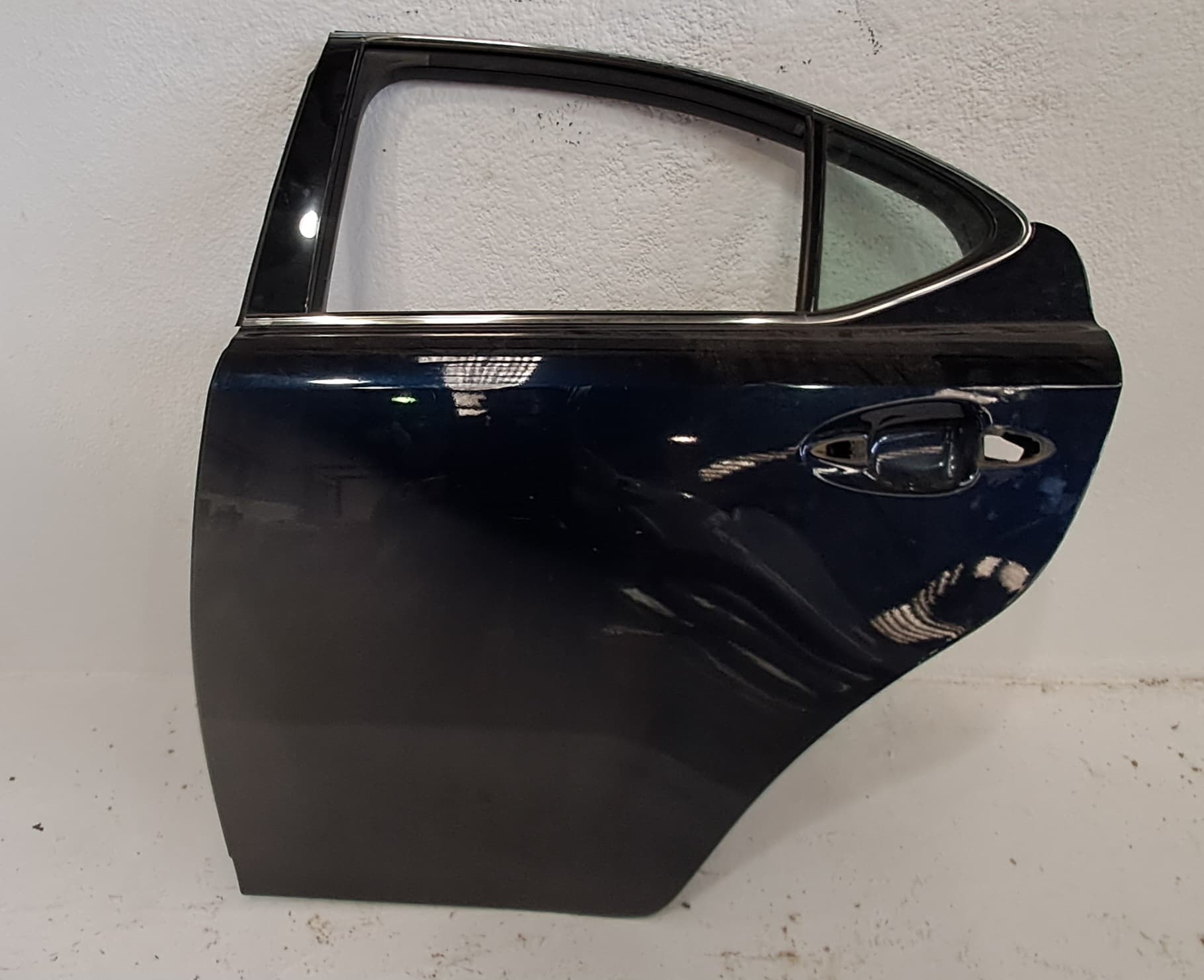 Puerta trasera izquierda LEXUS IS