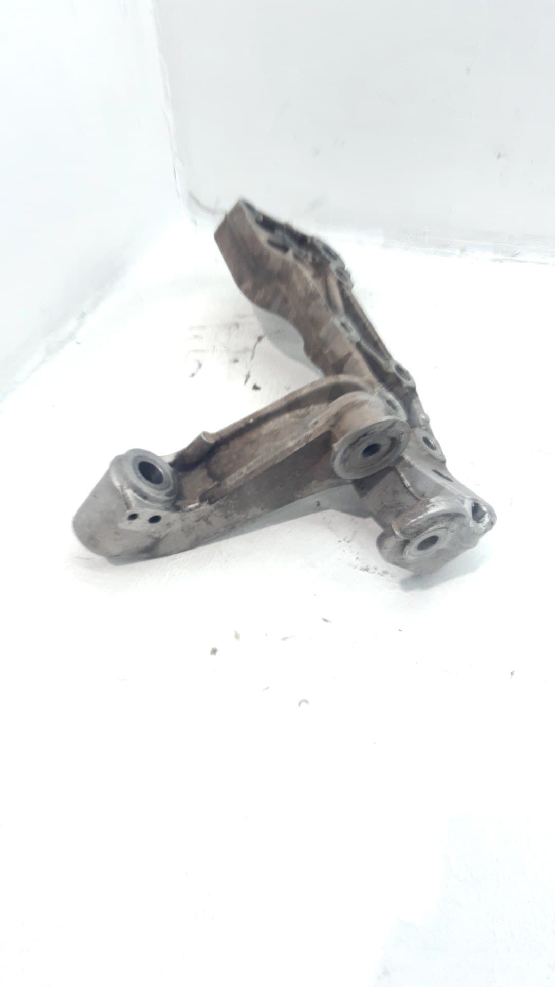 Brazo suspension superior delantero izquierdo VOLKSWAGEN GOLF V BERLINA (1K1) 2