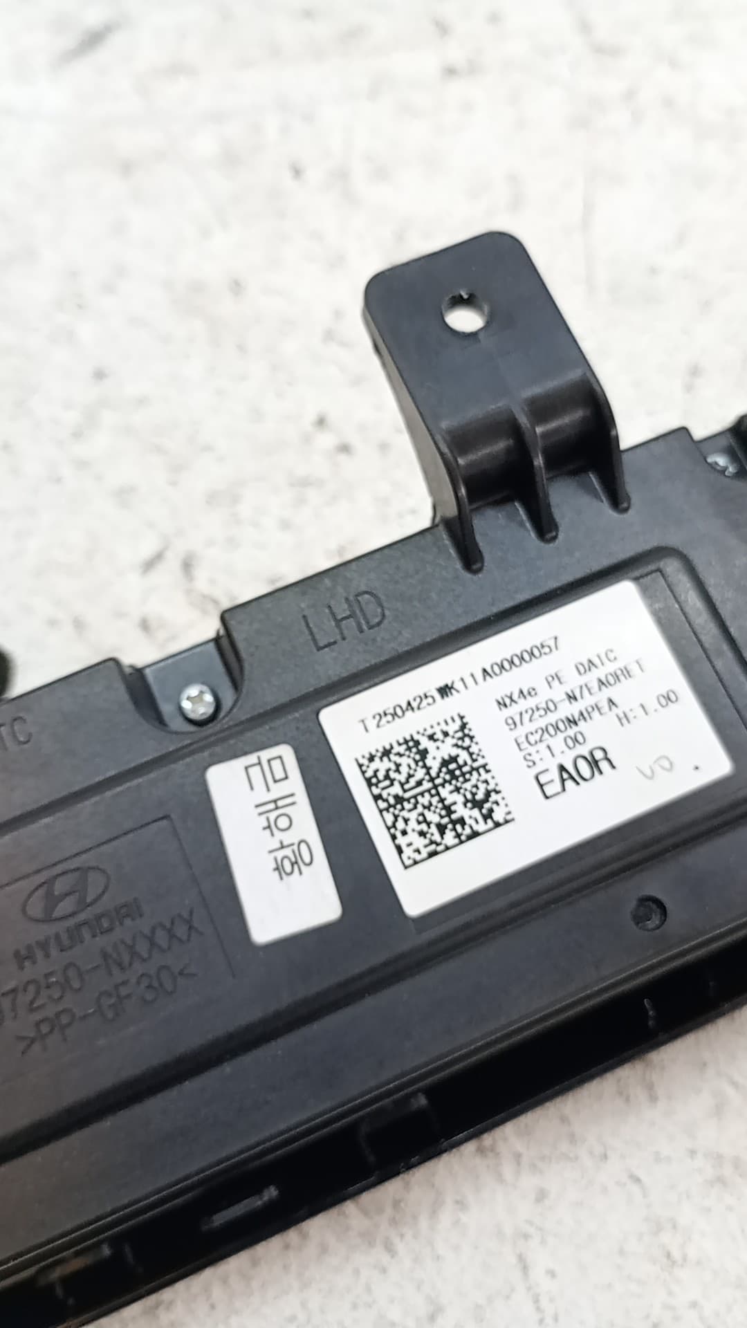 Mando climatizador HYUNDAI TUCSON 3