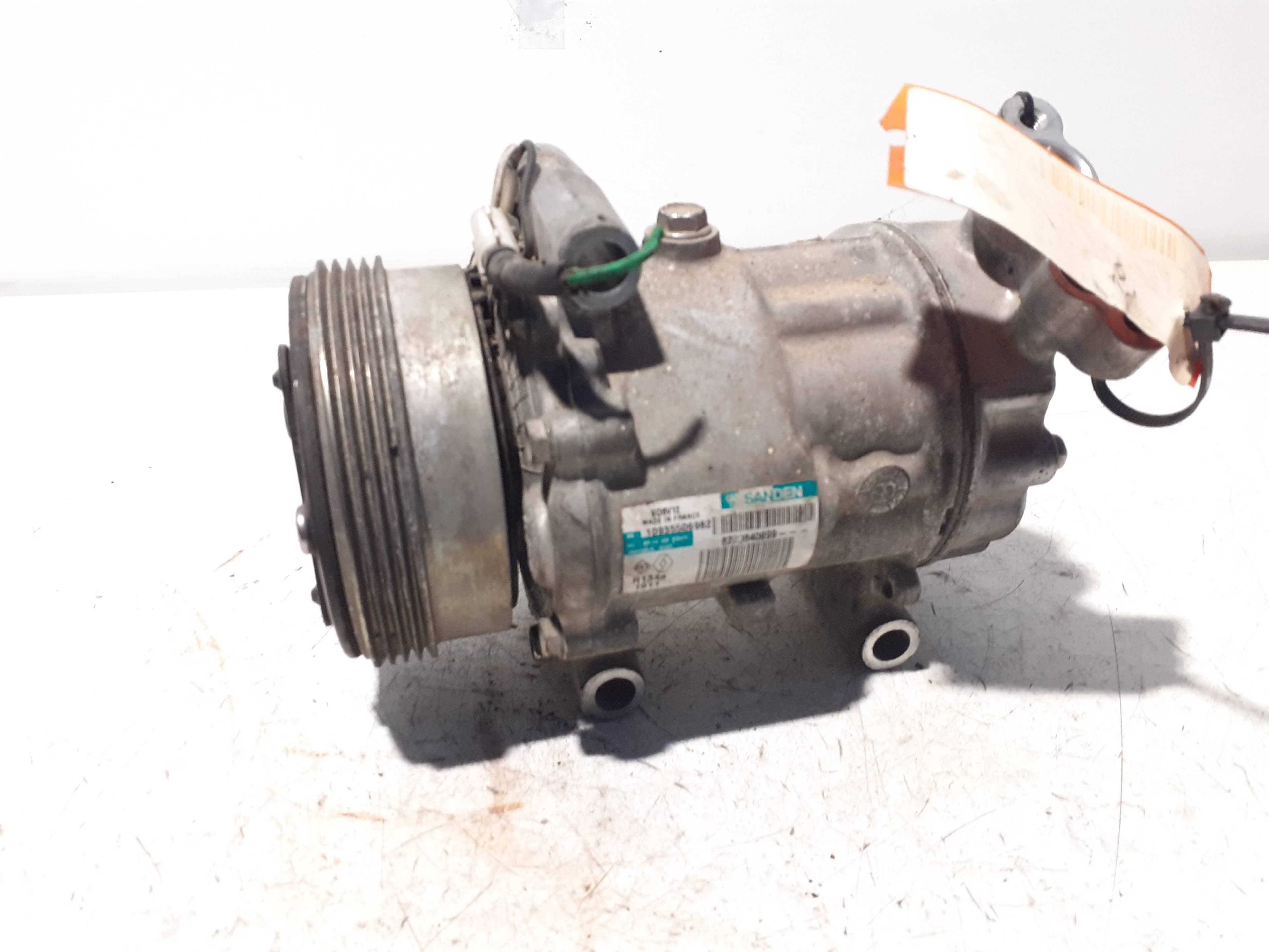Recambio DACIA SANDERO ref. 8200840899 5