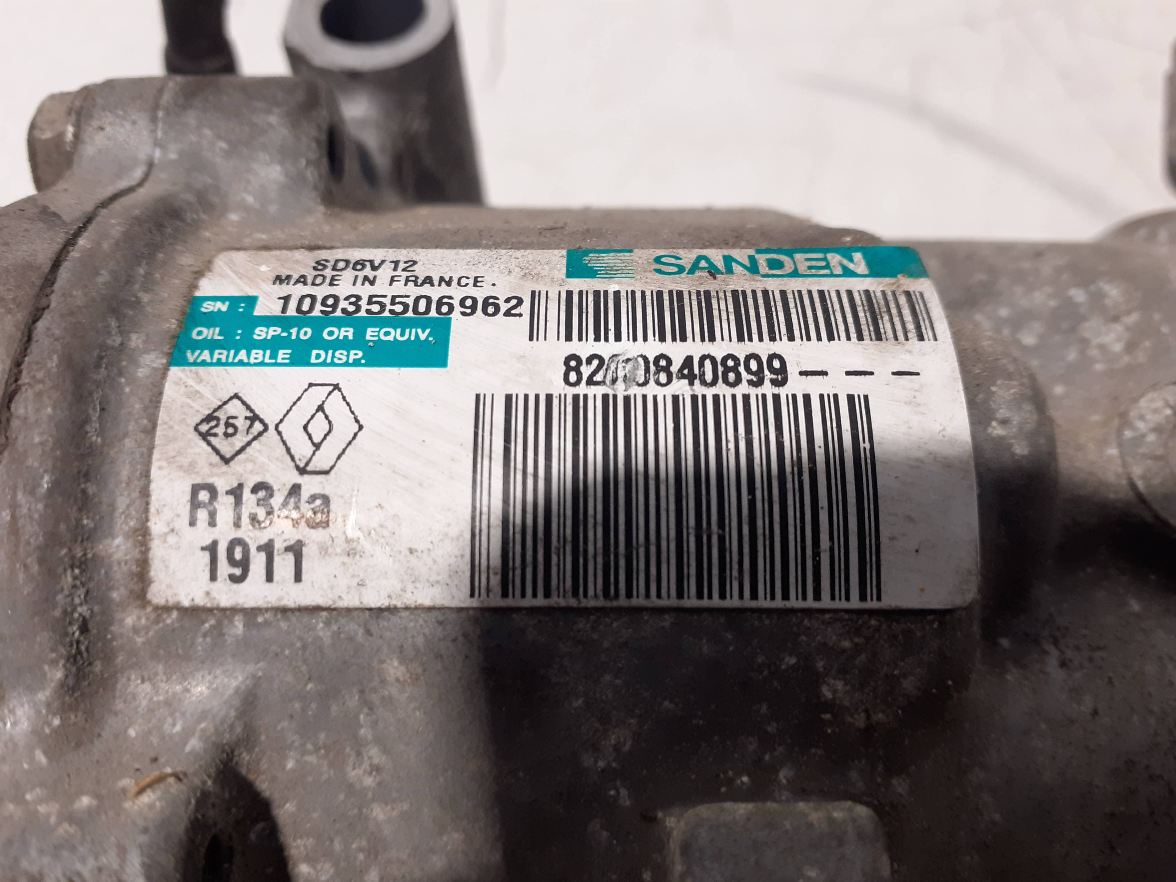 Recambio DACIA SANDERO ref. 8200840899 2
