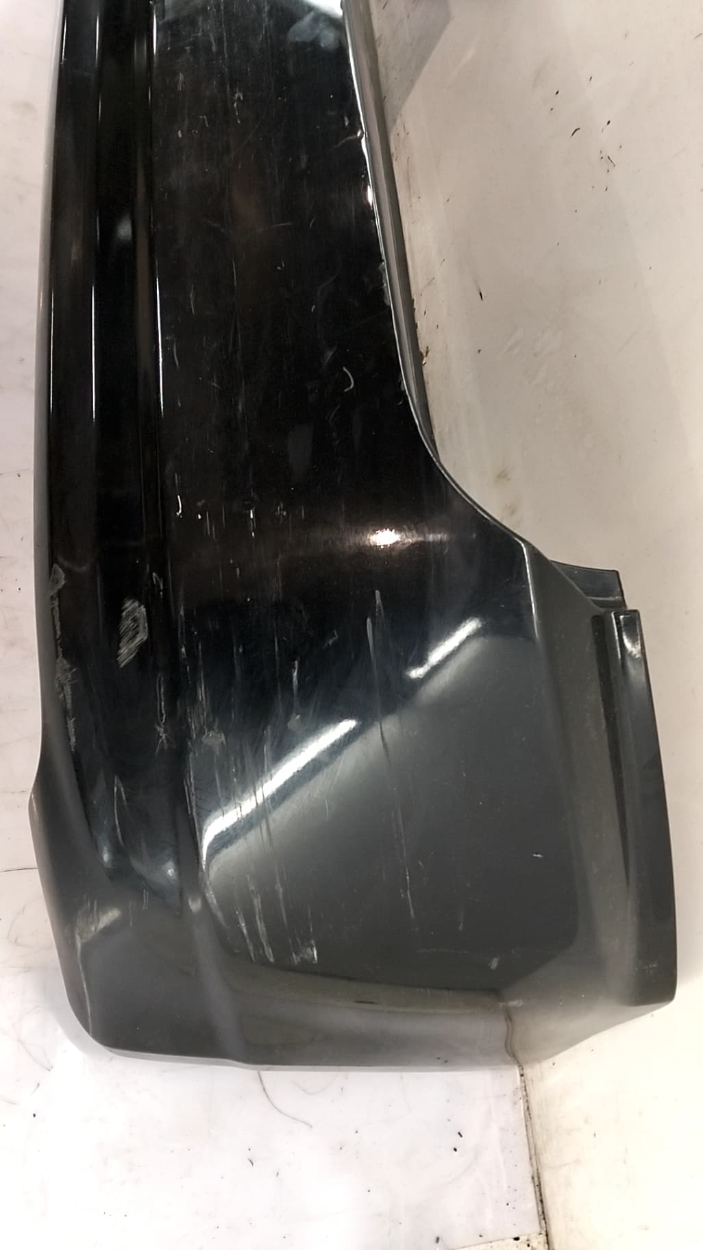 Paragolpes trasero TOYOTA COROLLA (E12) 3