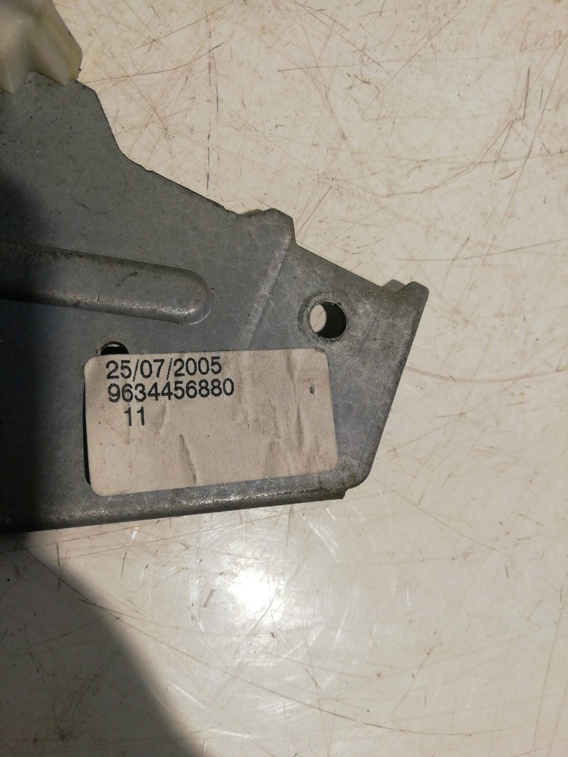 Elevalunas delantero derecho PEUGEOT 307 BREAK/SW (S2) 2