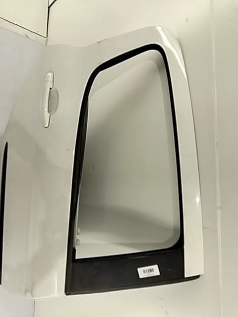 Puerta trasera izquierda PEUGEOT 308 5