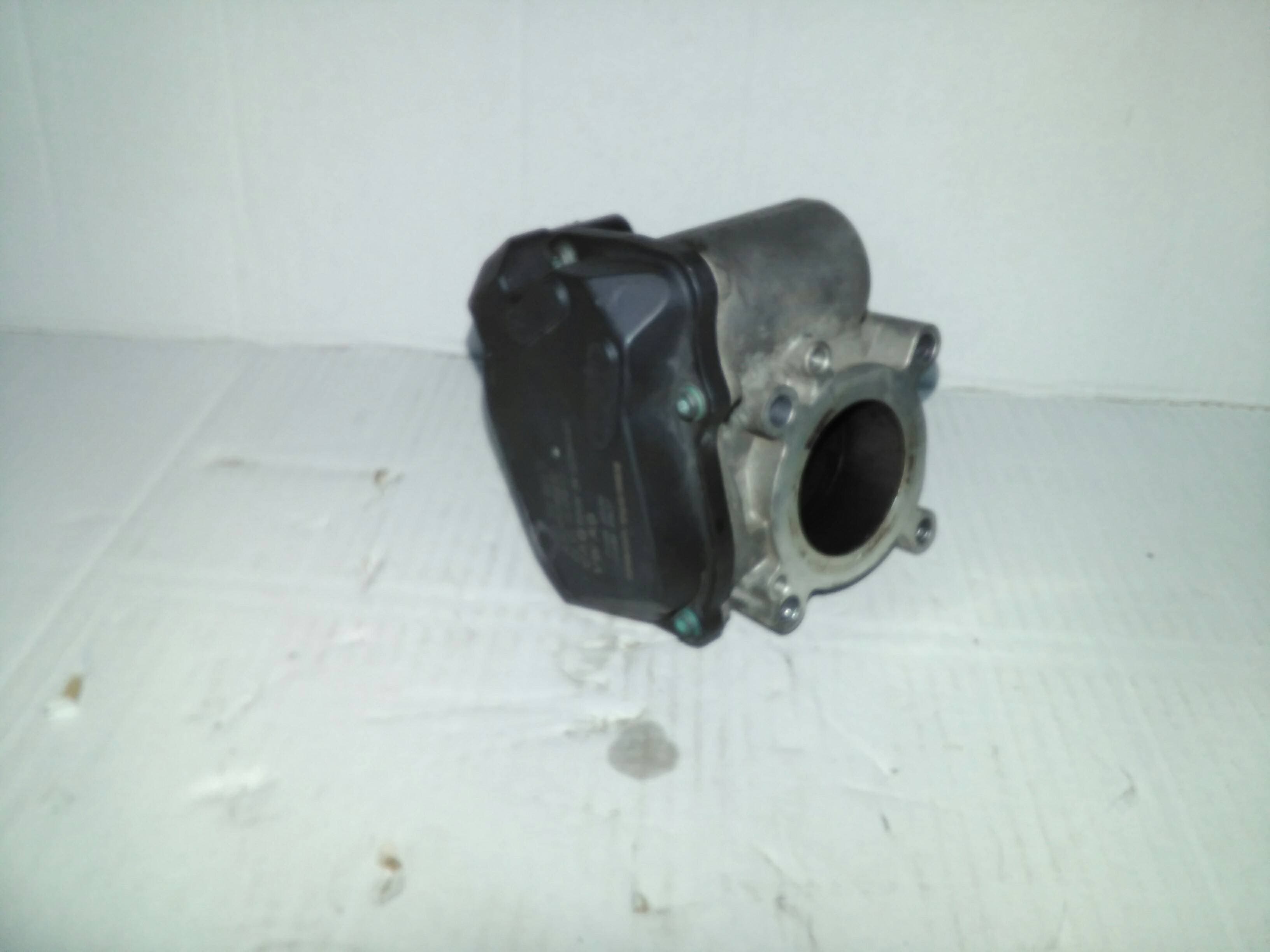 Caja mariposa VOLKSWAGEN POLO (6R1) 2