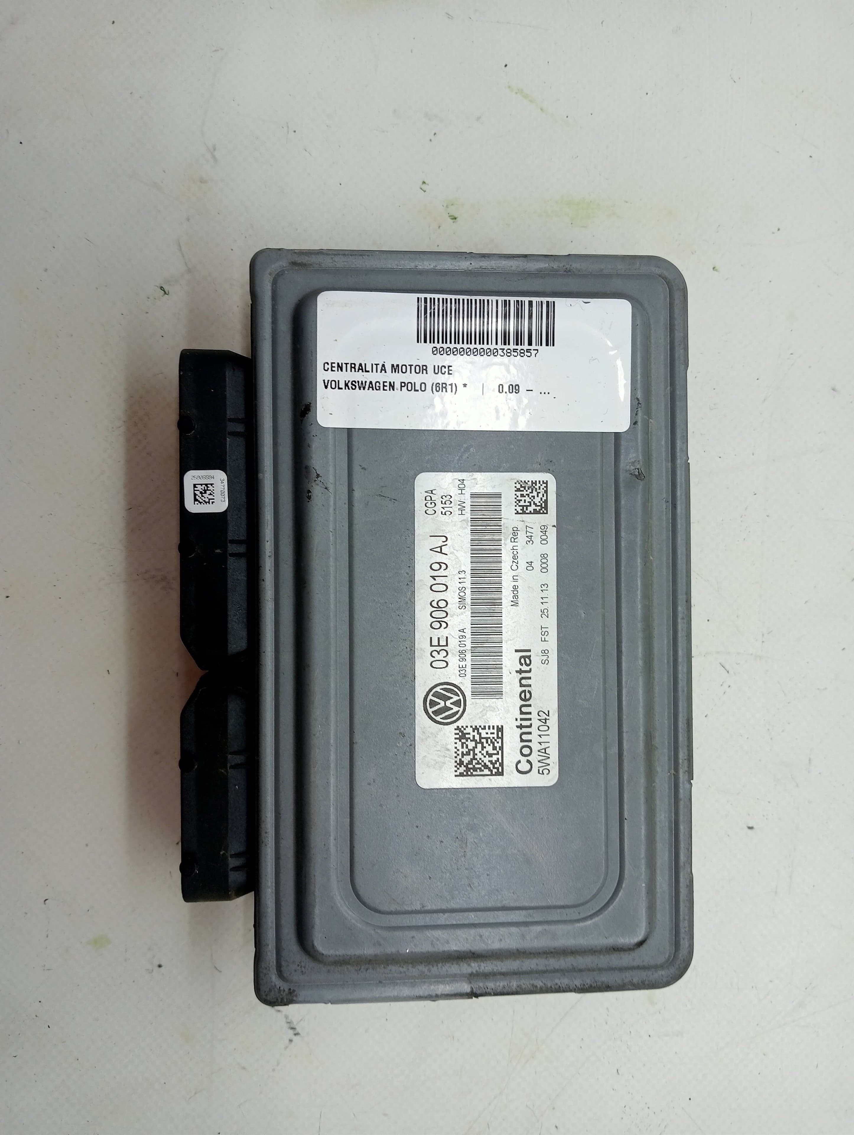 Centralita motor uce VOLKSWAGEN POLO (6R1) 3