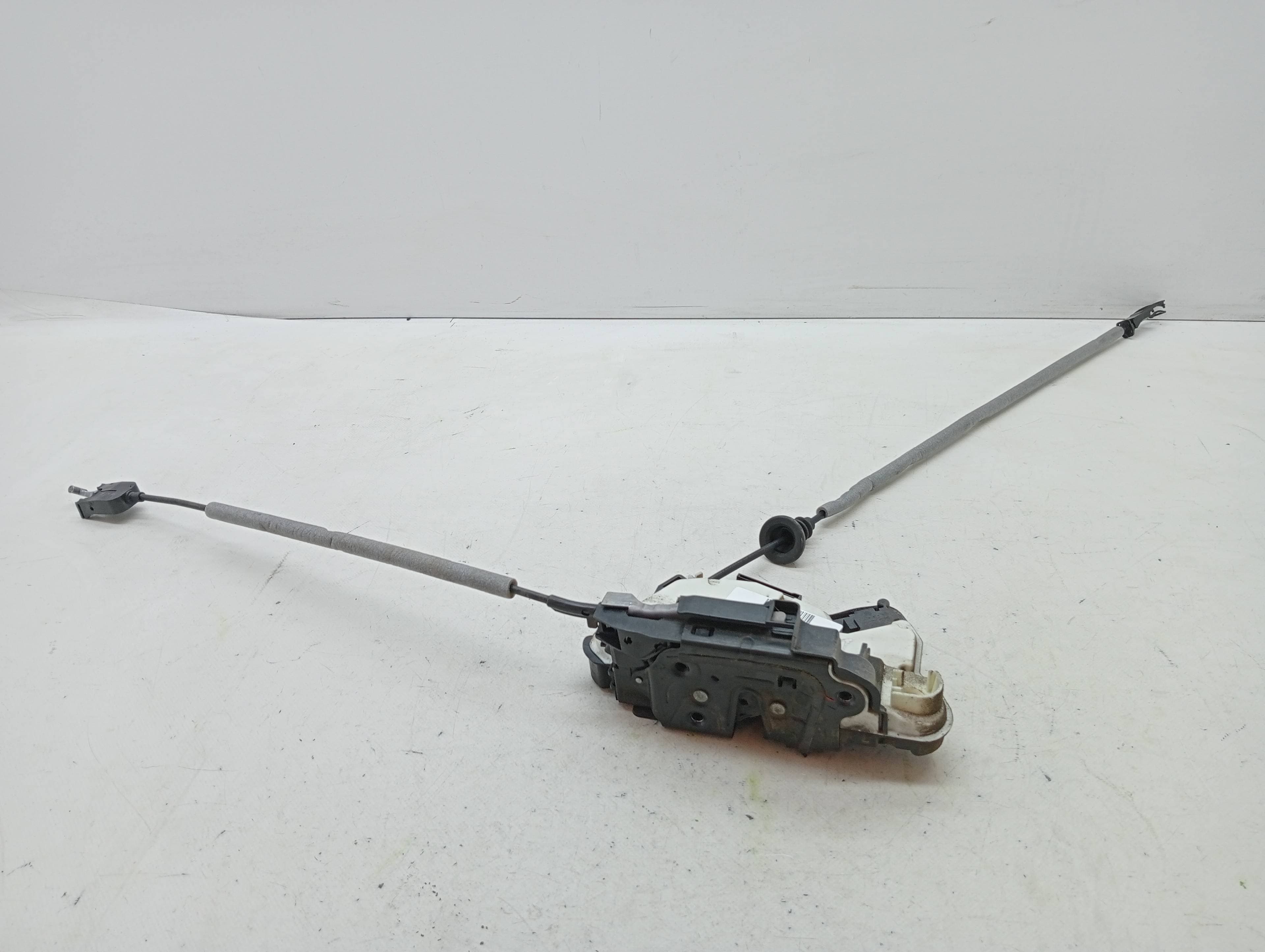 Cerradura puerta delantera izquierda VOLKSWAGEN POLO (6R1)