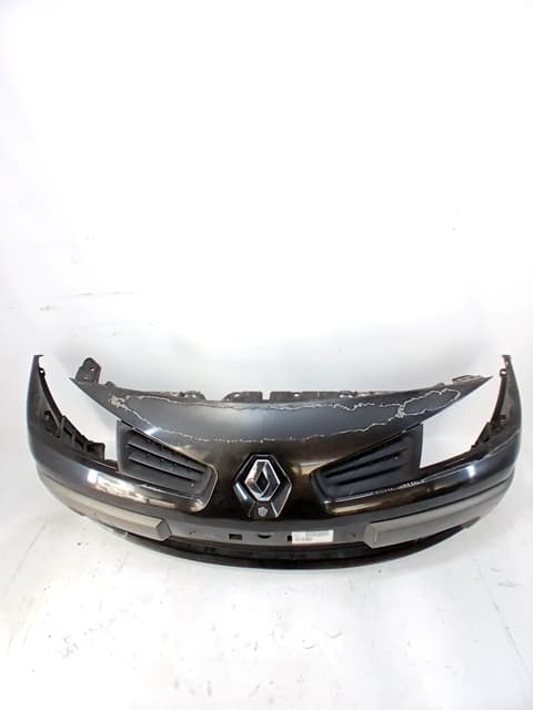 Paragolpes delantero RENAULT MEGANE II (BM0/1_, CM0/1_)