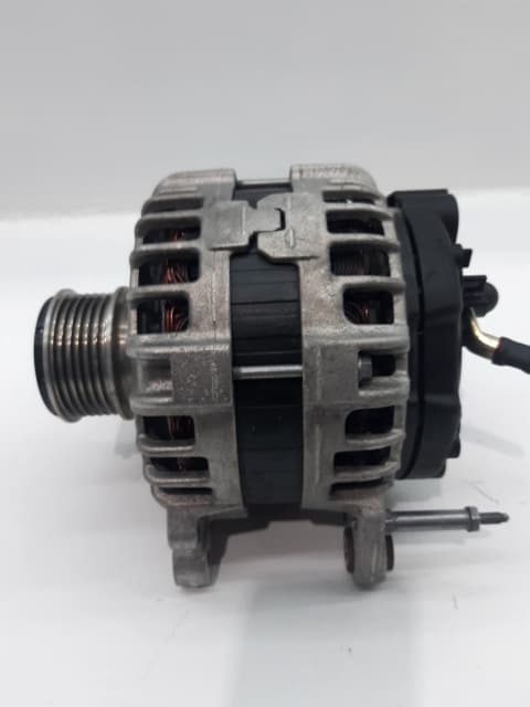 Alternador VOLKSWAGEN POLO (6R1)