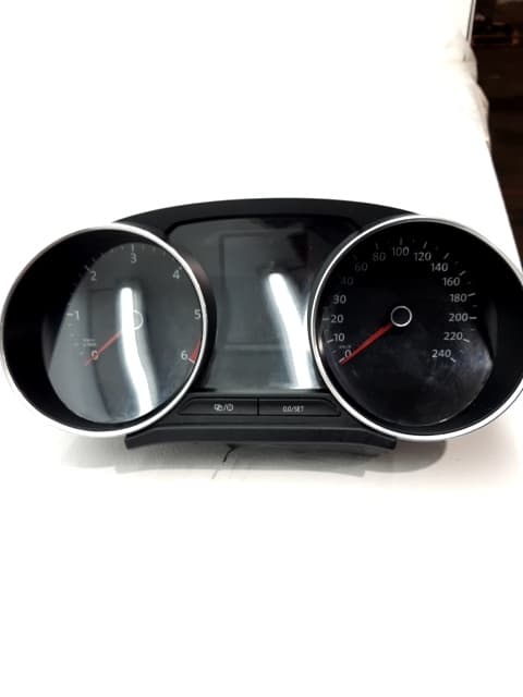 Cuadro instrumentos VOLKSWAGEN POLO (6R1)