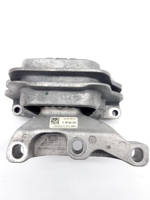 Soporte motor derecho VOLKSWAGEN POLO (6R1)