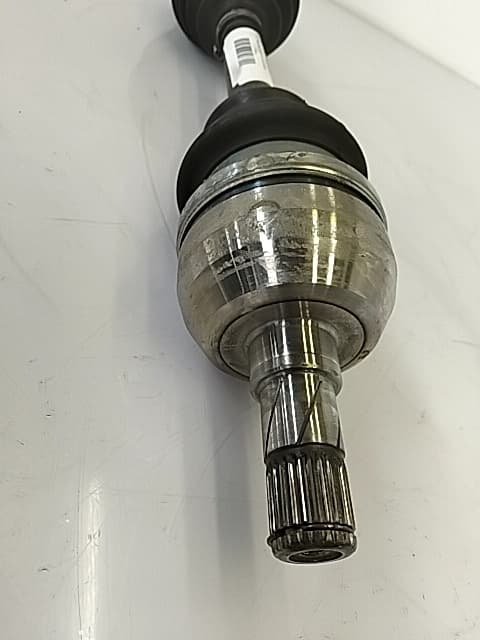 Transmision delantera izquierda OPEL ZAFIRA B 4