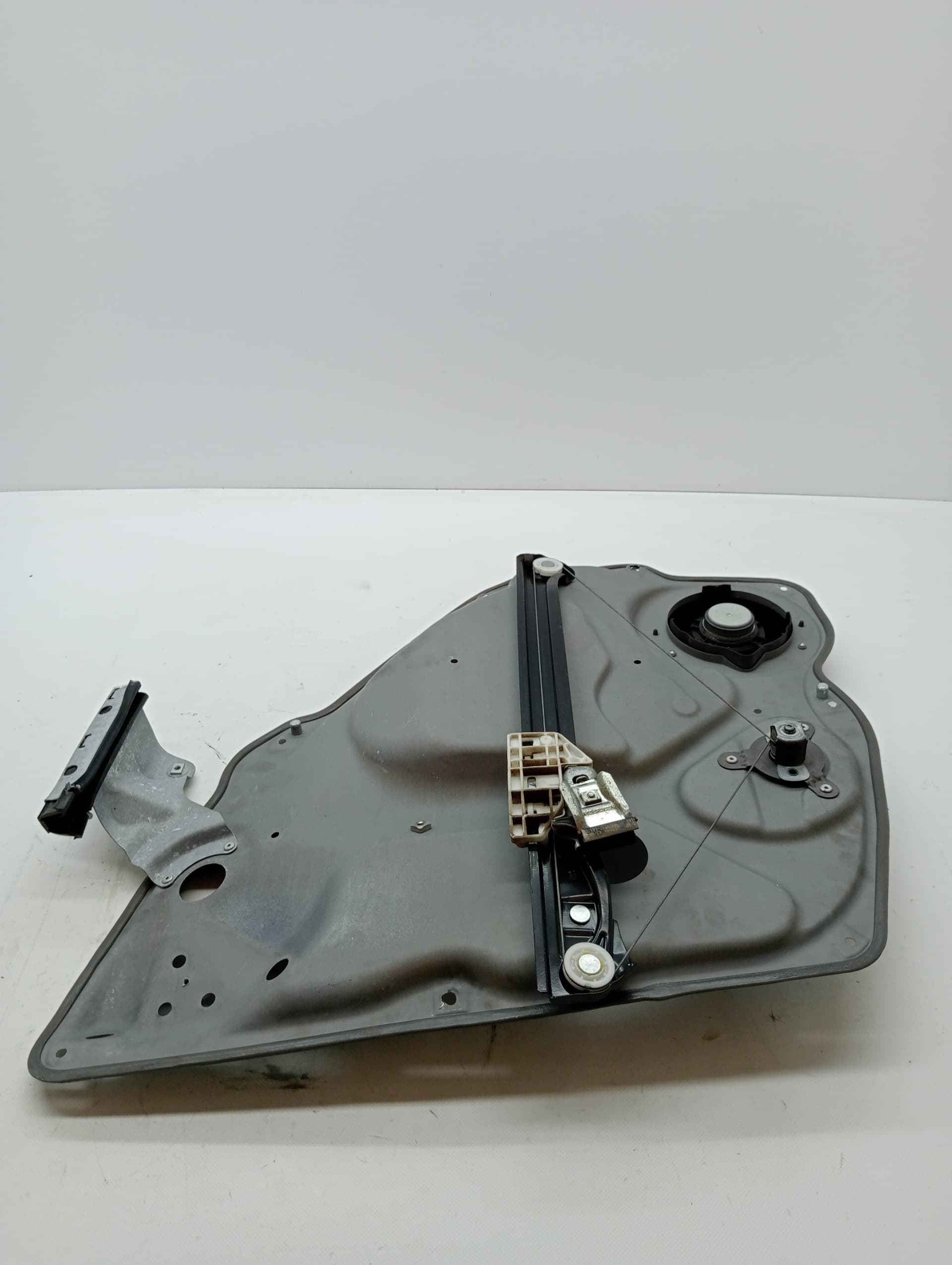 Elevalunas trasero izquierdo MERCEDES-BENZ CLASE B (W245) 2