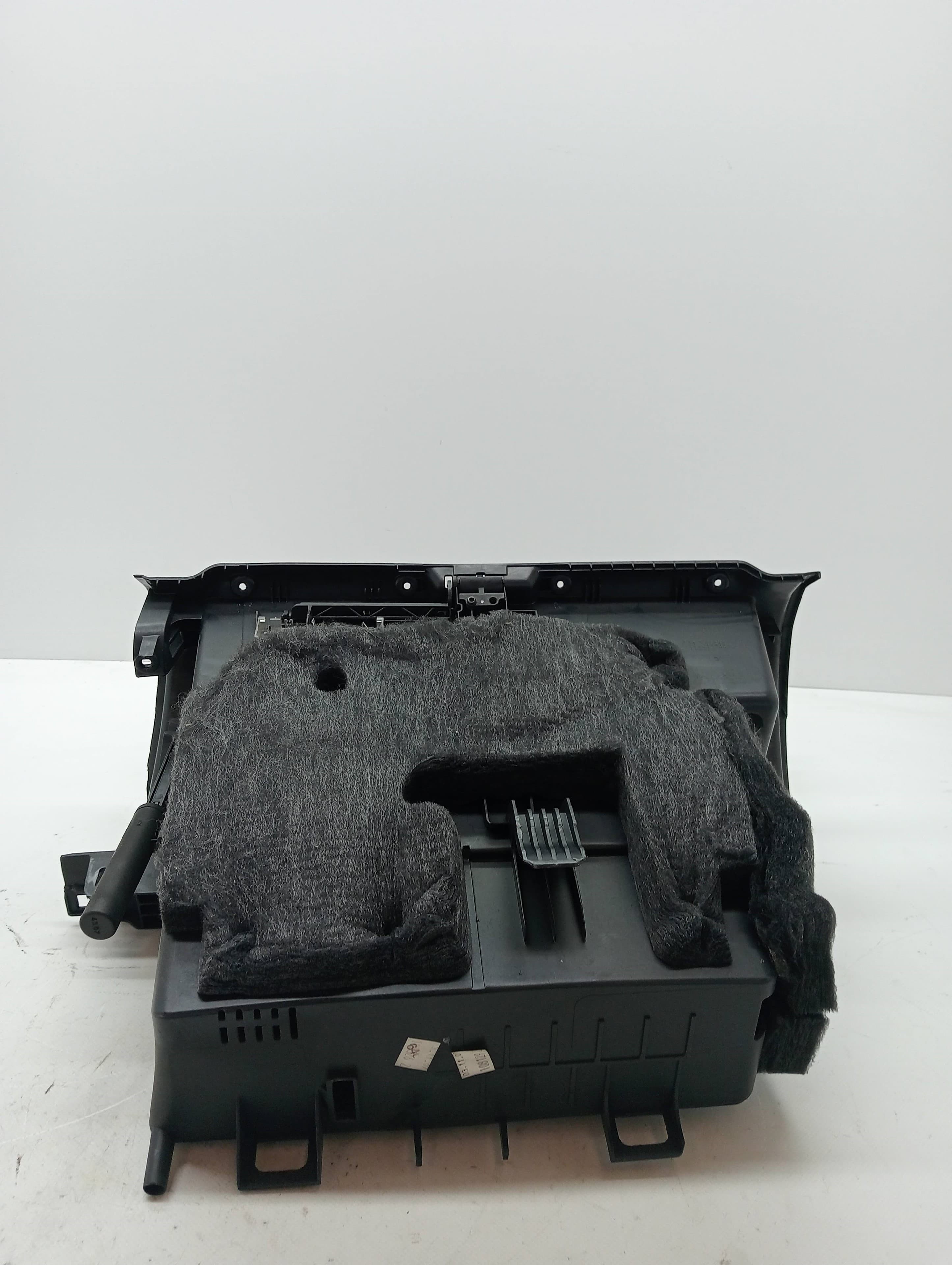 Guantera MERCEDES-BENZ CLASE B (W245) 2